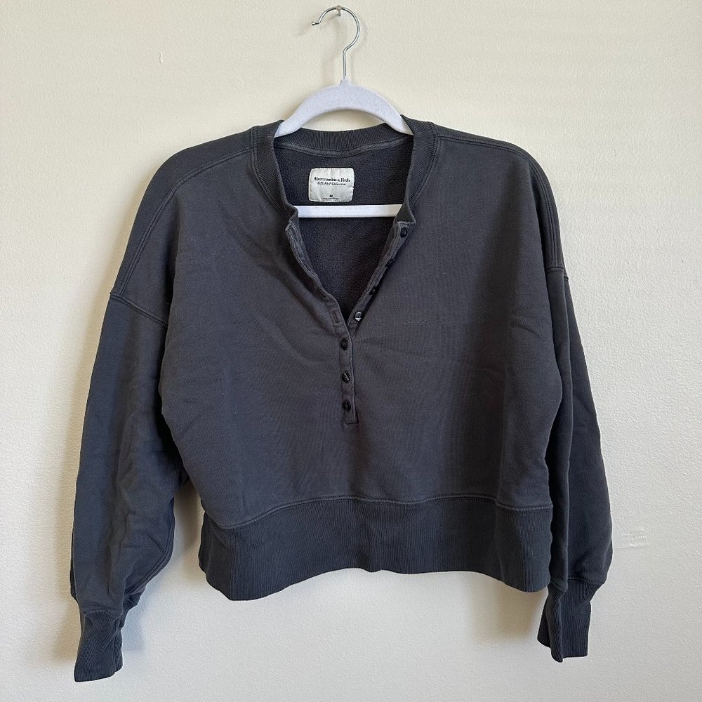 Abercrombie & Fitch Cozy Navy Henley | Size M